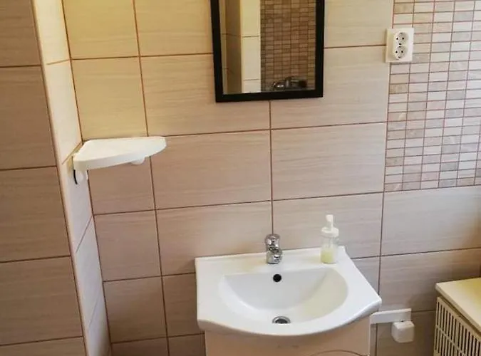 Szira Porta Hollókő