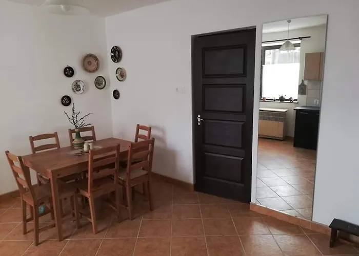 Szira Porta Gasthof Hollókő